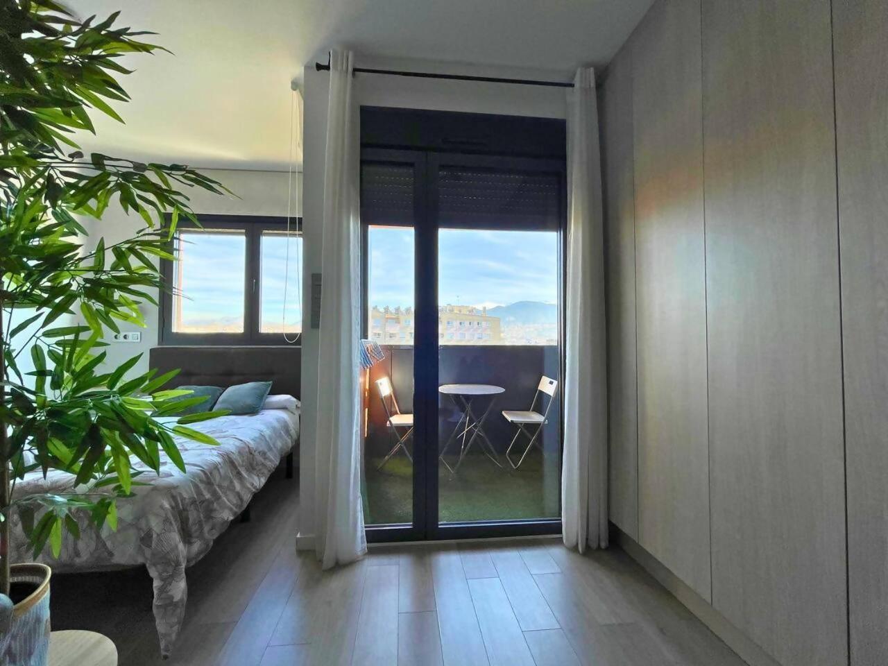 Home4U Apartamento Con Cochera Granada Exterior photo