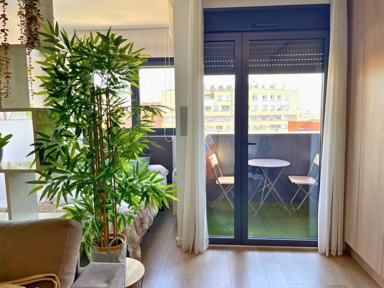 Home4U Apartamento Con Cochera Granada Exterior photo